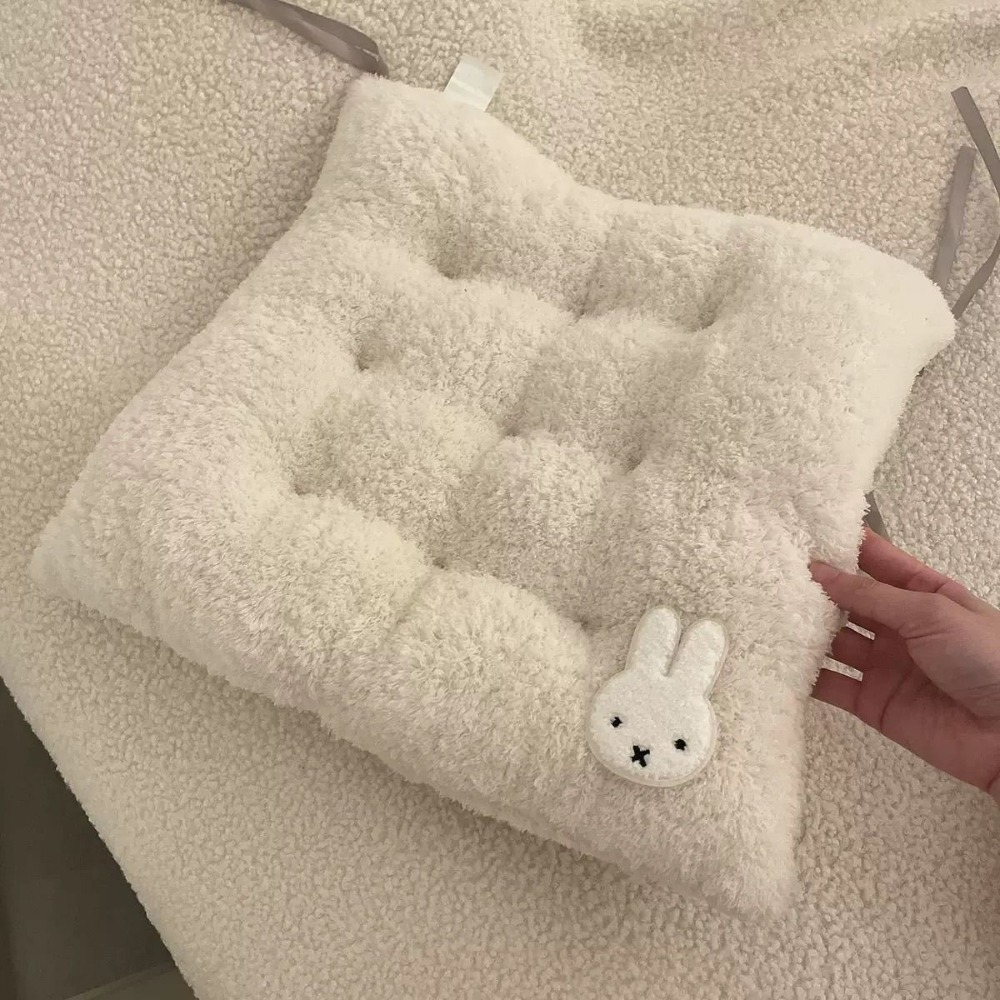 Office Furniture Heaven - Miffy Rabbit Verdikt zitkussen Schattig bureaustoelkussen