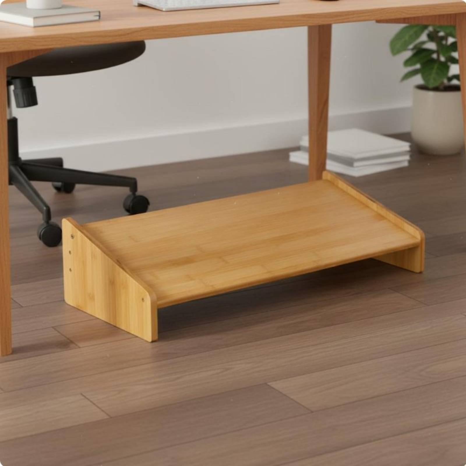 Voetsteun onder het bureau Bre - Office Furniture Commercial recensie en prijs
