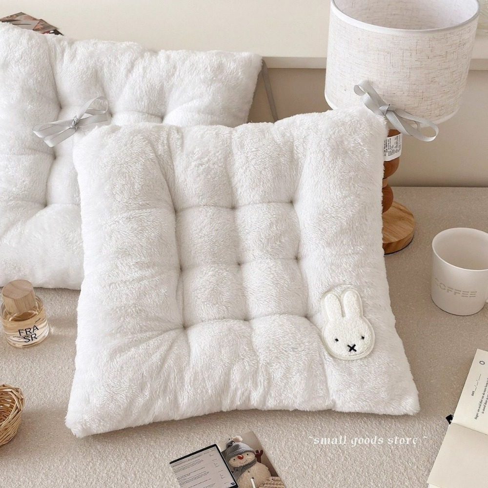Miffy Rabbit Verdikt zitkussen - Office Furniture Heaven recensie en prijs